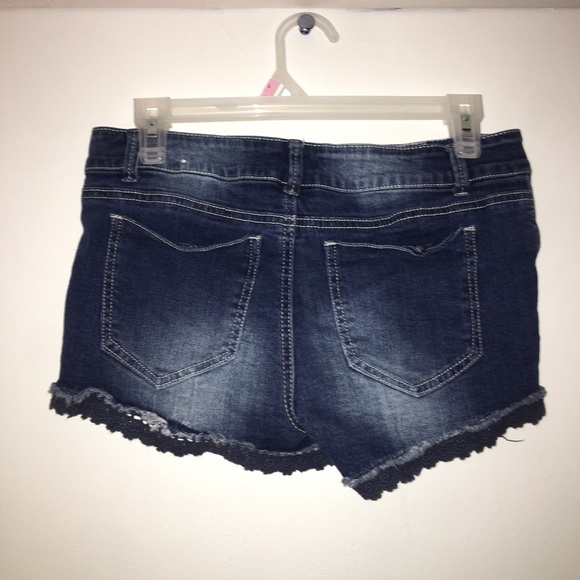 SOLD ON VINTED— Joe Boxer Ripped Denim Shorts With Lace Trim Size 9 - Picture 2 of 5